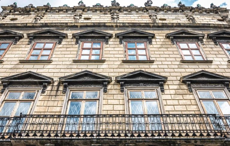 Régi típusú budapesti házban lesz az iroda? Erre a rejtett veszélyre figyelj, mielőtt kibéreled! Iroda