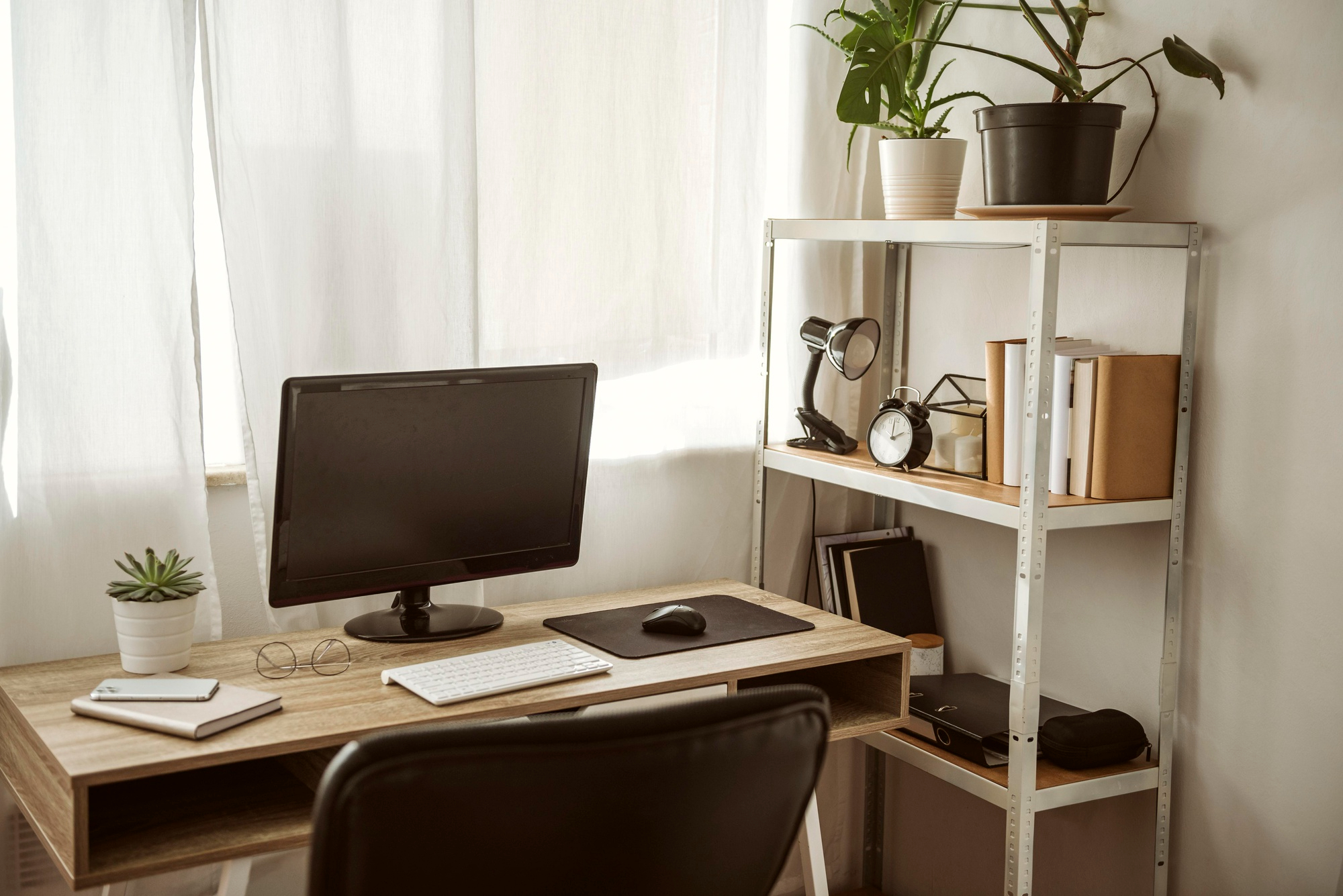 Home office iroda berendezése marketingeseknek és online vállalkozóknak